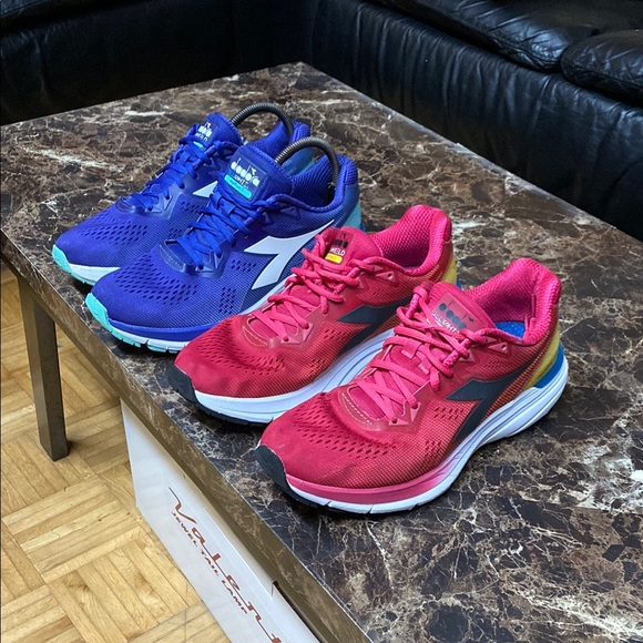 Diadora Mythos 3 BluShield Running Sneakers Bundle - Picture 7 of 17